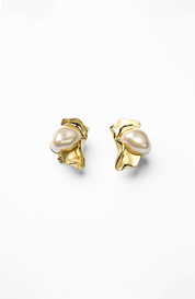 Sculpted Shell Studs