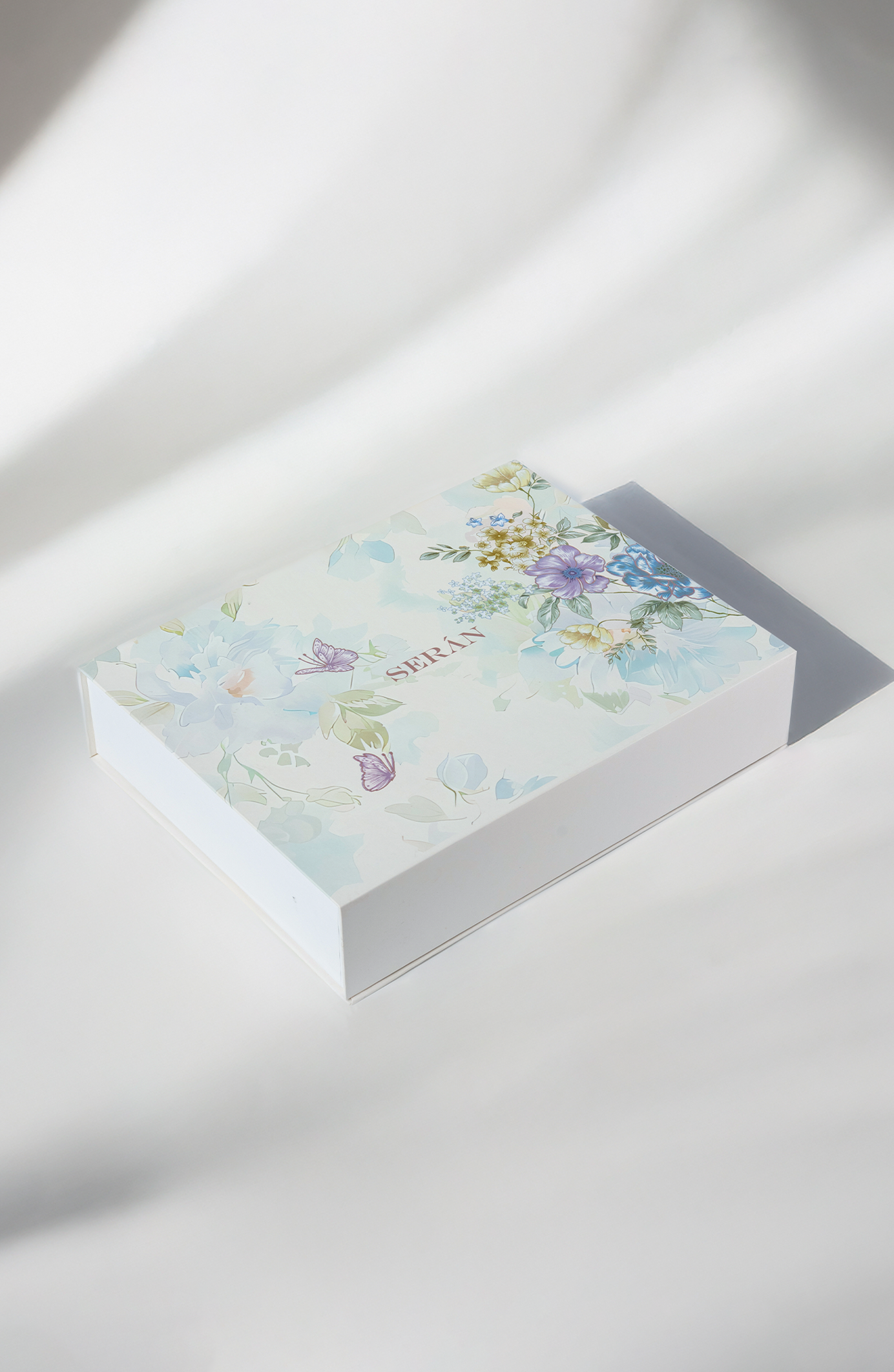 Amoria Gift Box